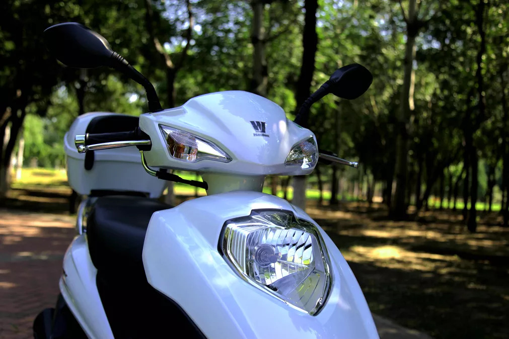 豪爵vh125s珍珠白,豪爵vh125性能怎样