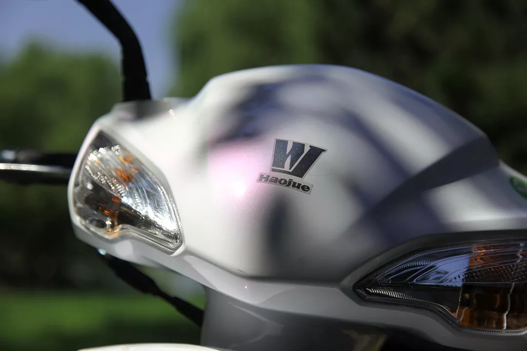 豪爵vh125s珍珠白,豪爵vh125性能怎样