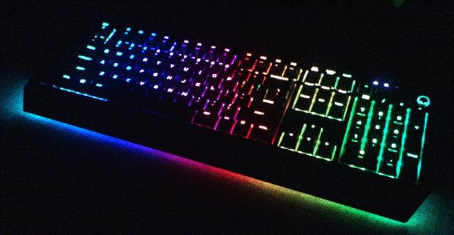 alienware笔记本使用技巧,alienware电竞显示器及外设