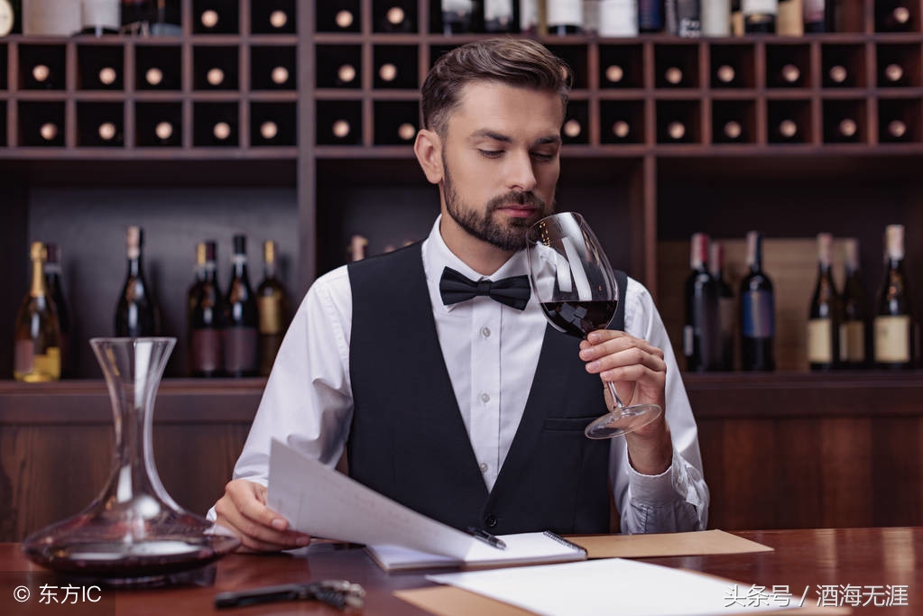 十大口感好又不涩红酒推荐,干红葡萄酒酸涩是正常的吗