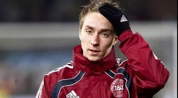 世界杯16强秒变业余队！哪有这么“绑架”球员的？