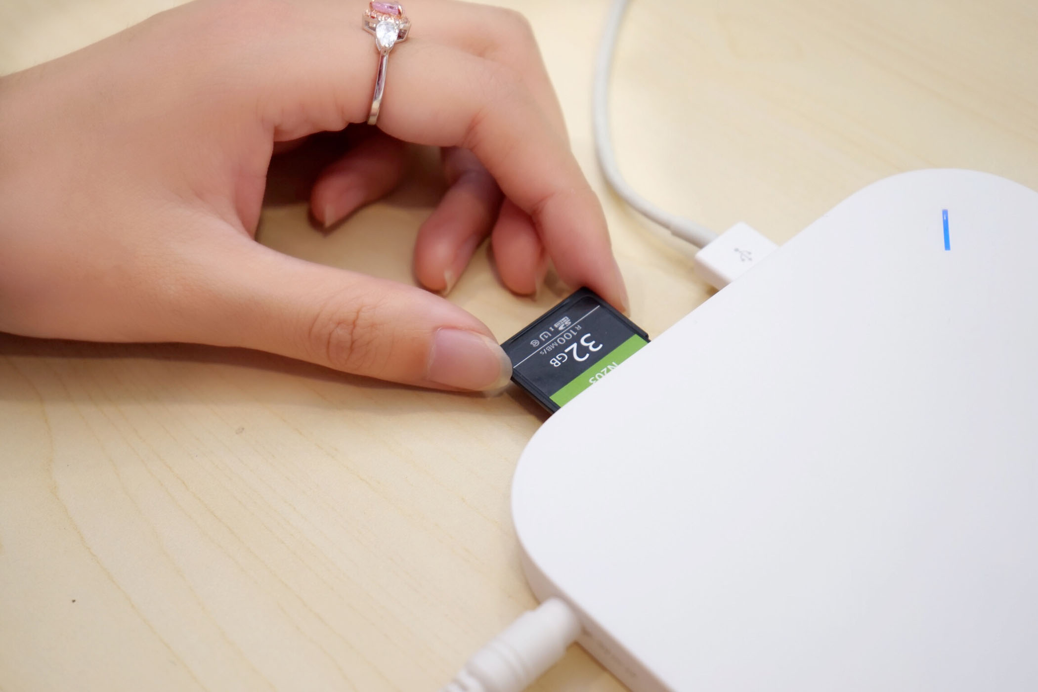 爱国者hd800g深度评测,爱国者hd800硬盘如何连接手机