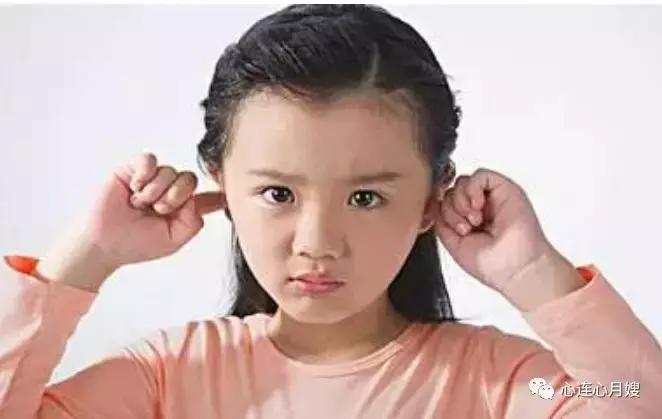 玩JJ、摸*处私**、夹腿、蹭被子……再脸红，也别对娃做这3件事！