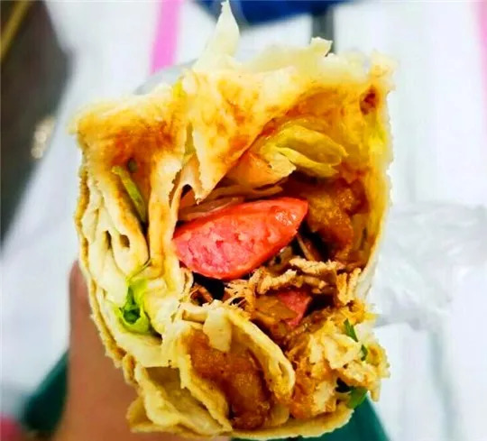 大连美食煎饼果子,吃遍大连小吃街