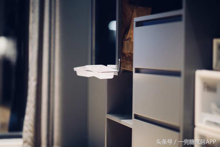 为了2个娃,我183㎡的家,没一个凸出来的柜门把手