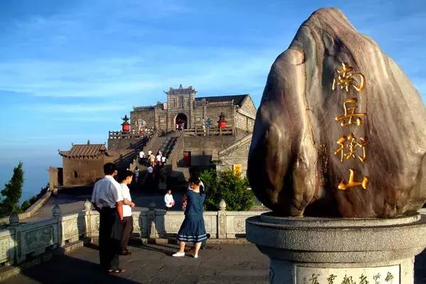 中华大地，每一寸河山，都饱含着文人骚客们的诗情画意