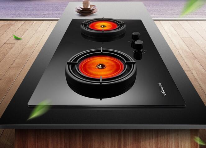 有多少家庭用燃气灶炒菜,家用的燃气灶哪种最实用最安全