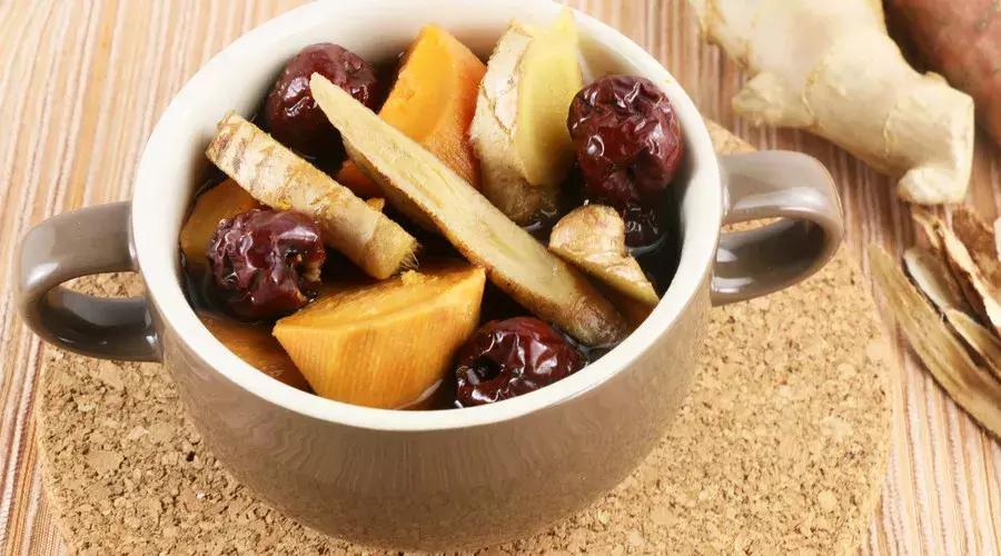 宝宝痱子和湿疹怎么区别,新生儿湿疹和痱子有什么区别