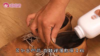 雪地靴脏了鞋里如何打理干净,雪地靴毛毛鞋脏了怎么清洗