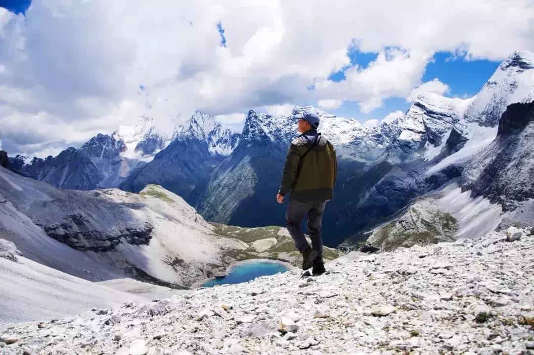 生活很苦不如出来走走,生活很苦想出去走走