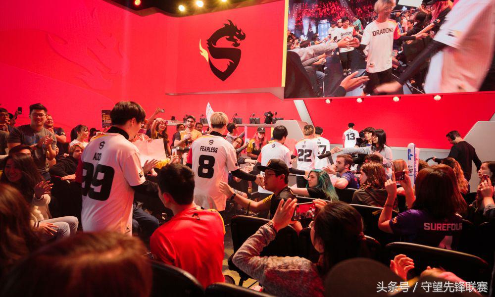 不是人人都能穿军装,不是每个人都有机会穿上军装