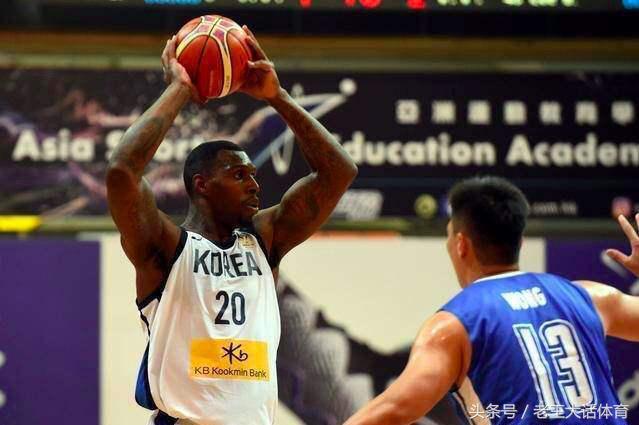 黑人小伙是地道中国人，有望进男篮国家队，韦德赞其能进NBA