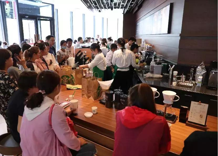 太疯狂了!今天,全淮南人都去了这个地方,万达广场盛大开业……