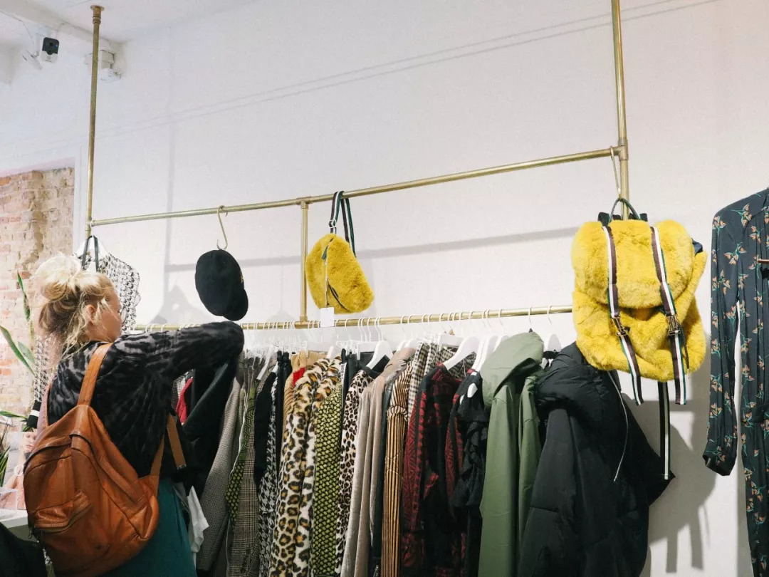 荷兰旅游购物推荐,逛荷兰奢侈品折扣店