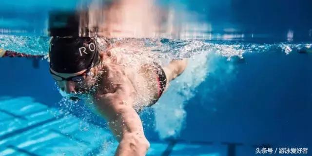 公开水域游泳技巧视频,公开水域自由泳游泳技巧
