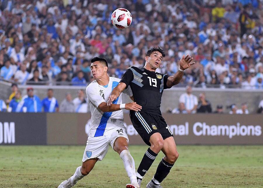 阿根廷3-0,阿根廷世预赛3连胜梅西角球中柱