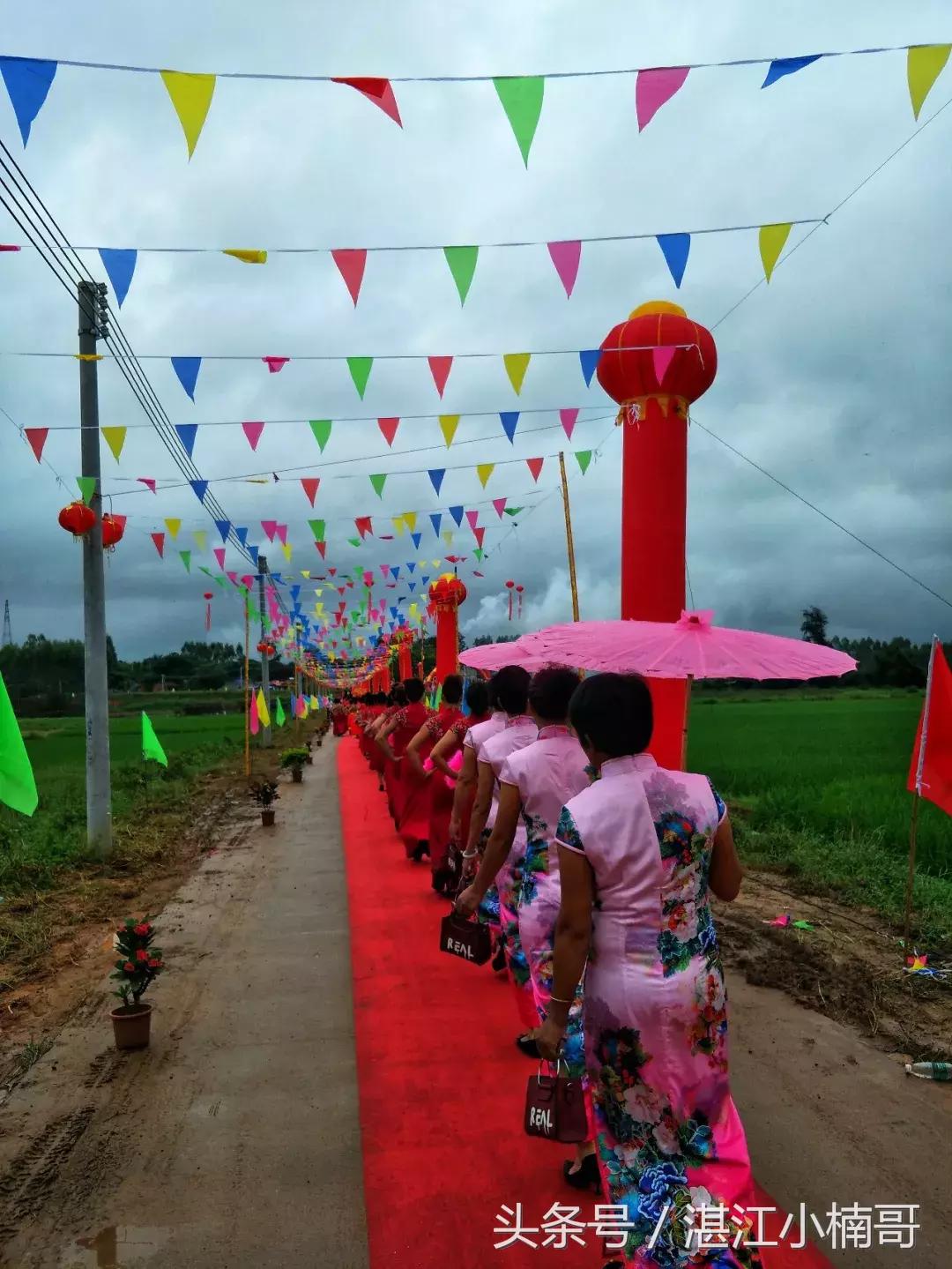 杨家镇安榄村外嫁姐妹回娘家聚会,雷州官茂村姐妹回娘家