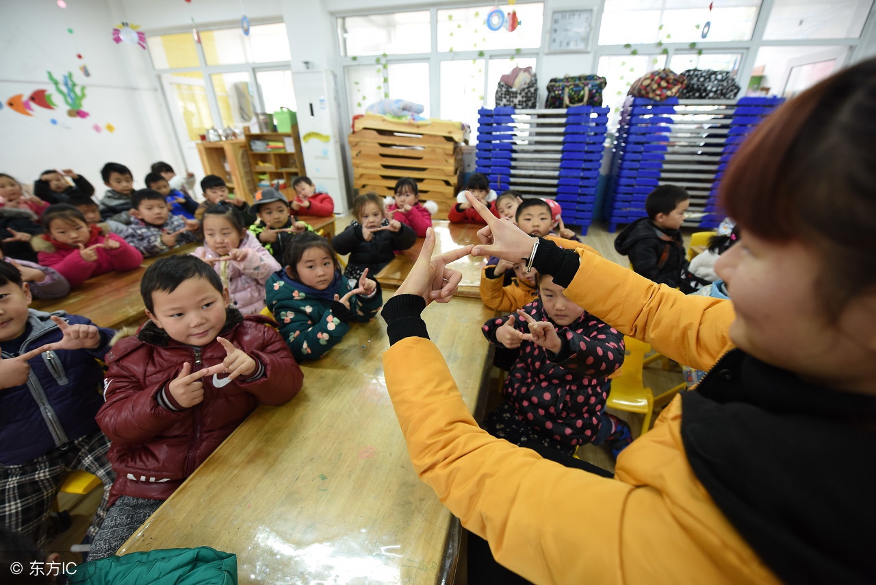 幼儿园线上课程视频手指游戏,幼儿园常用手指游戏100个