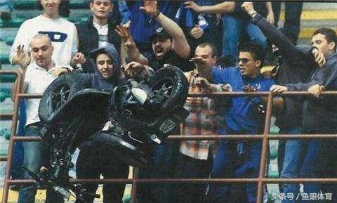 球场不明之物吓人,球场上的那些不可思议