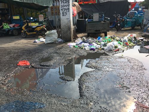 市民心声：脏乱差芜湖长江市场园农贸市场的环境该变样了！