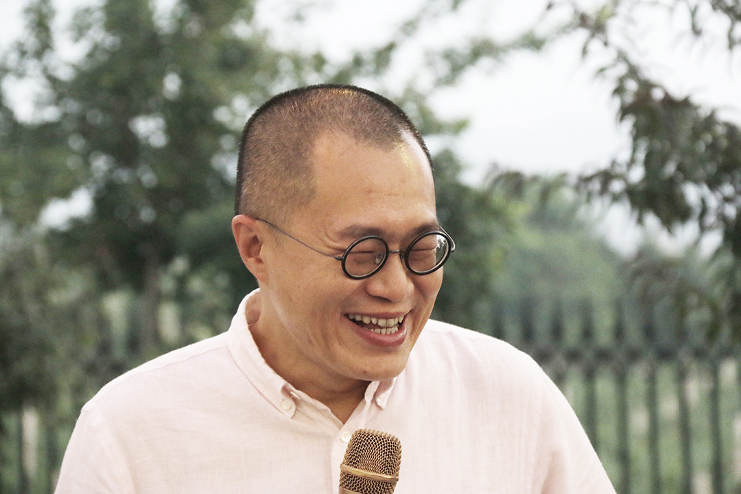 梁文道：在都市里修行，于世俗中出家