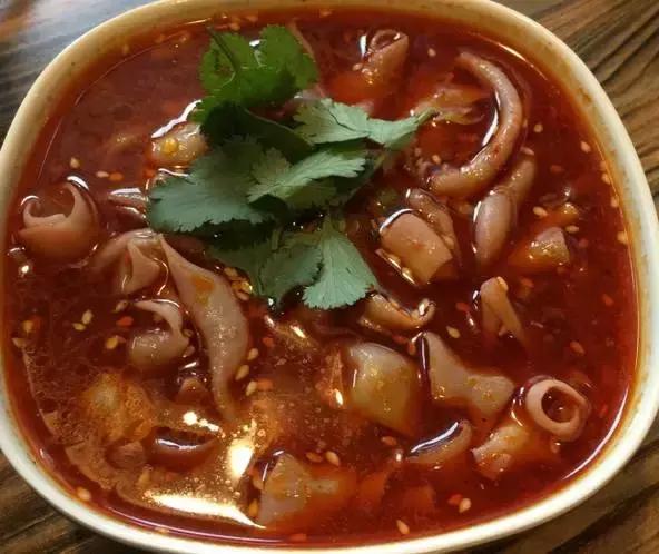 如果你没逛过虎泉夜市，那你真是白上大学了