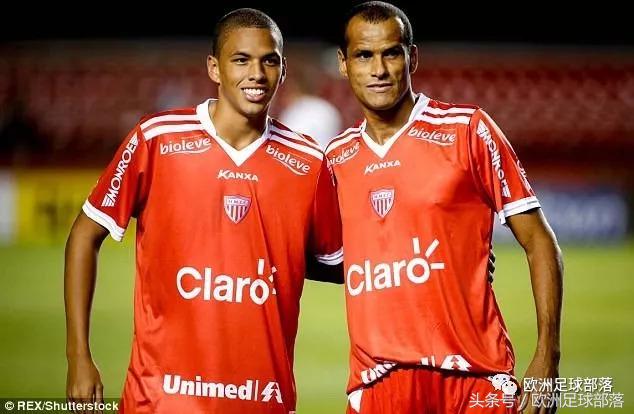 虎父无犬子儿子继承爸爸的球技,齐达内足坛最佳十一人