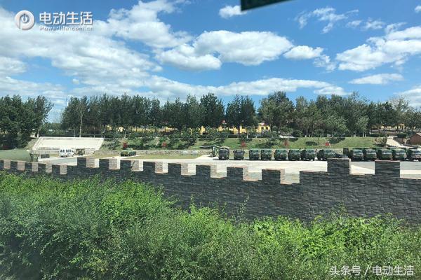 山路陡坡十八弯太刺激,山路上坡多什么电动车合适