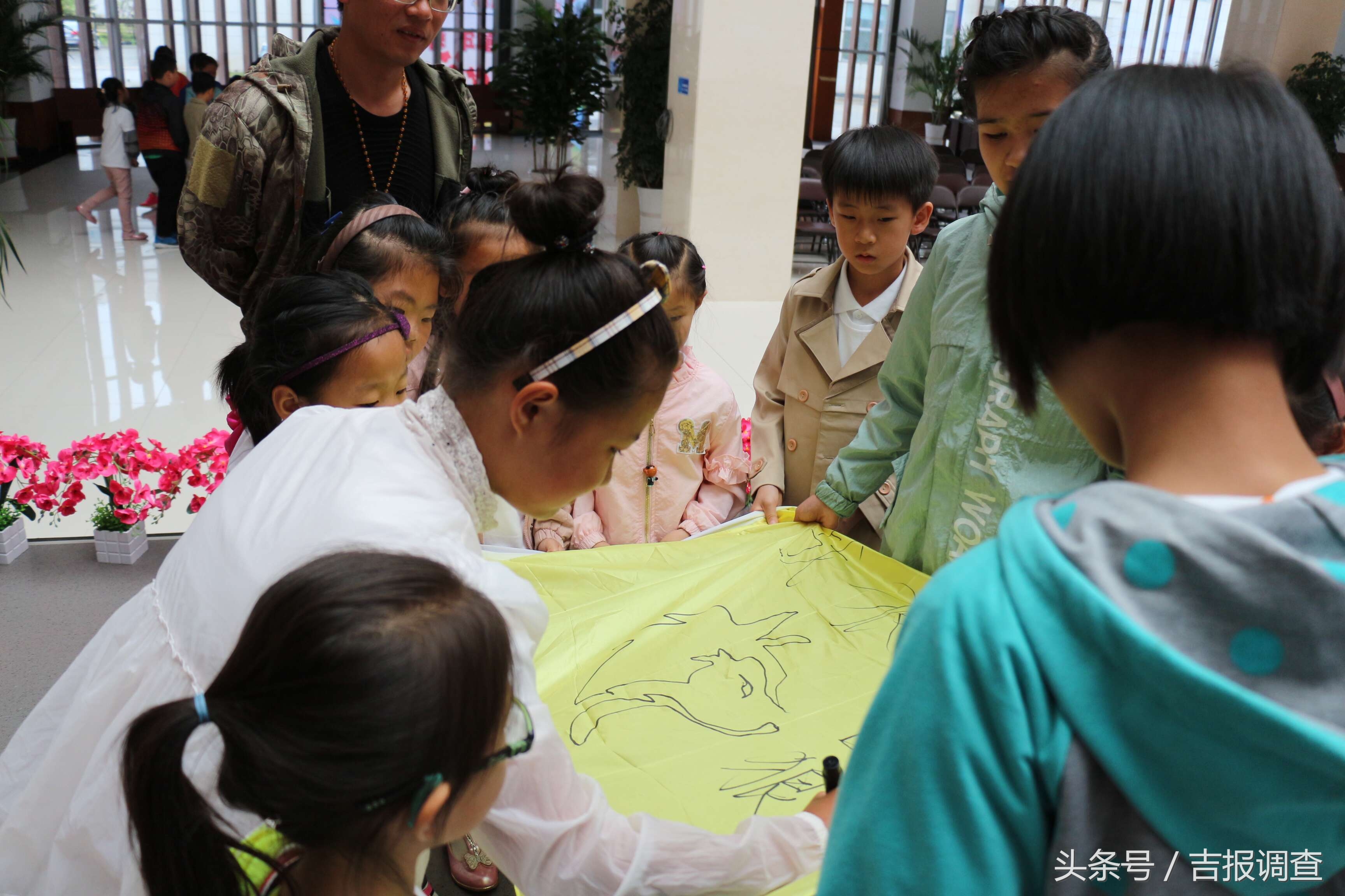 城市留守儿童的心酸生活,留守儿童永远是一个沉重的话题