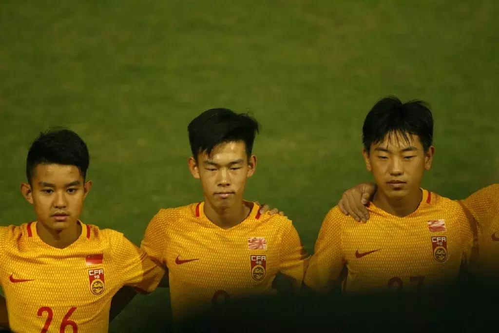 中国男足3-0马来西亚,国足绝平马来西亚王者风范