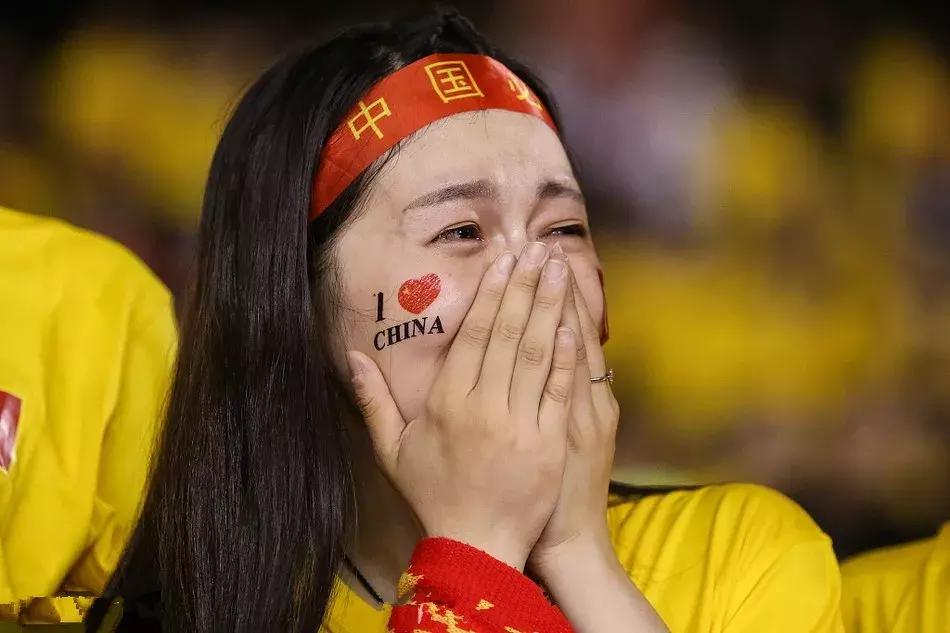 中国男足3-0马来西亚,国足绝平马来西亚王者风范