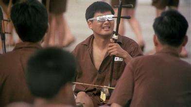 年轻时候的周润发监狱风云,周润发电影监狱风云解说