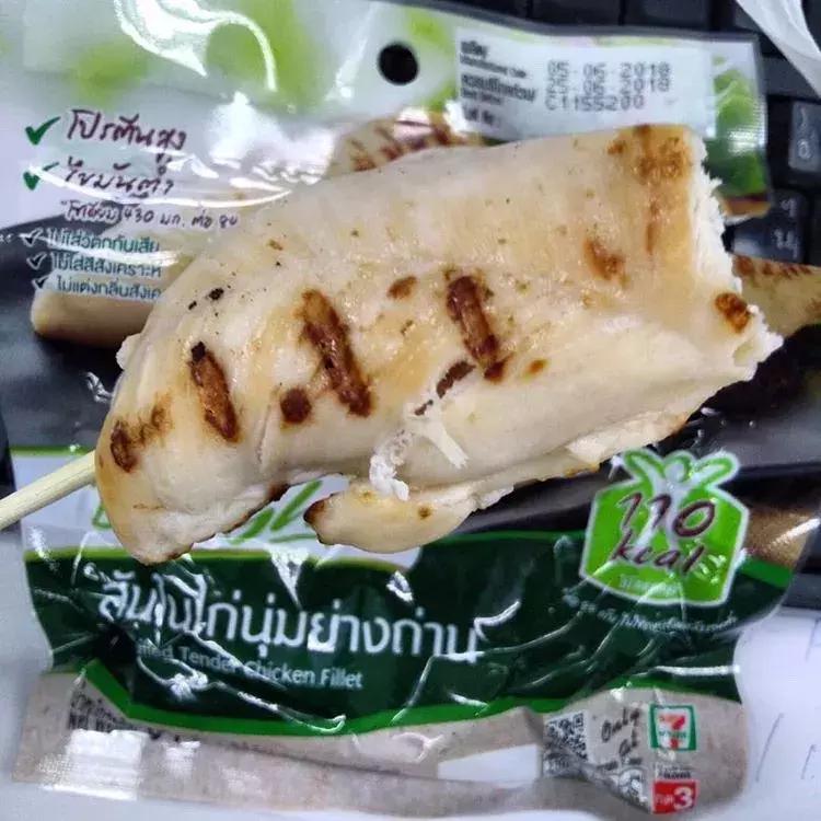 每次来泰国都要吃榴莲,在泰国买什么零食好吃