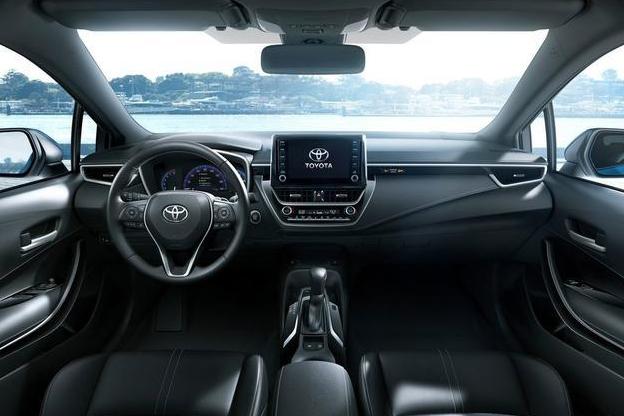 百公里油耗14算不算高,2018款卡罗拉1.2t跑长途真实感受