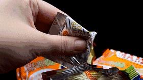 童年零食大测评糖里有歌,童年回忆的小零食大测评