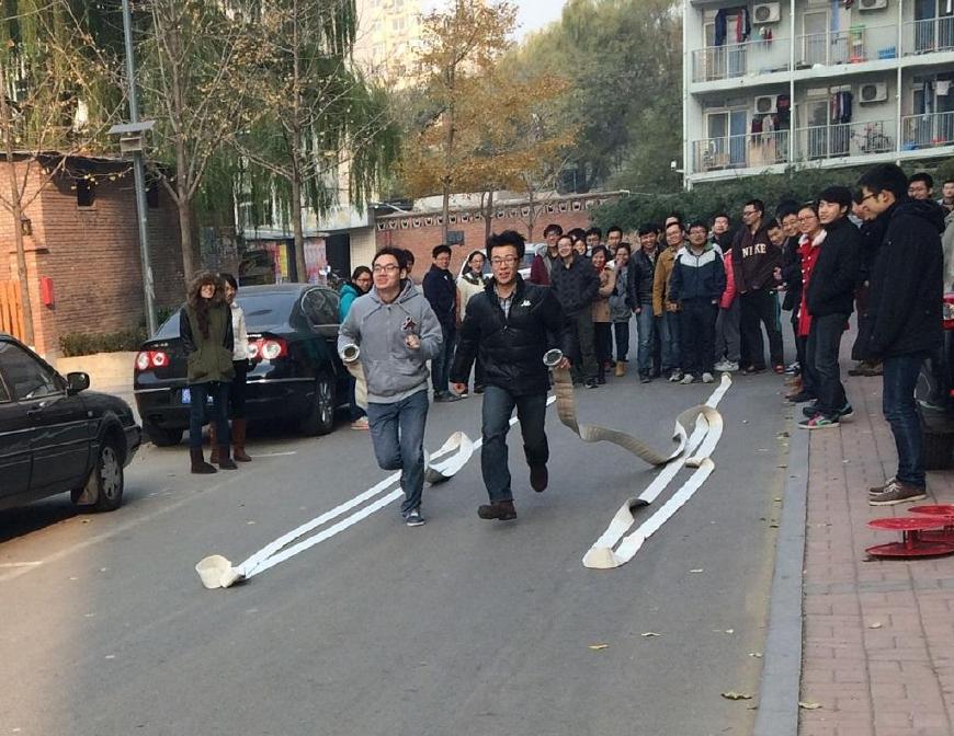 你们宿舍发生矛盾怎么解决,寝室矛盾如何跟室友沟通换寝室