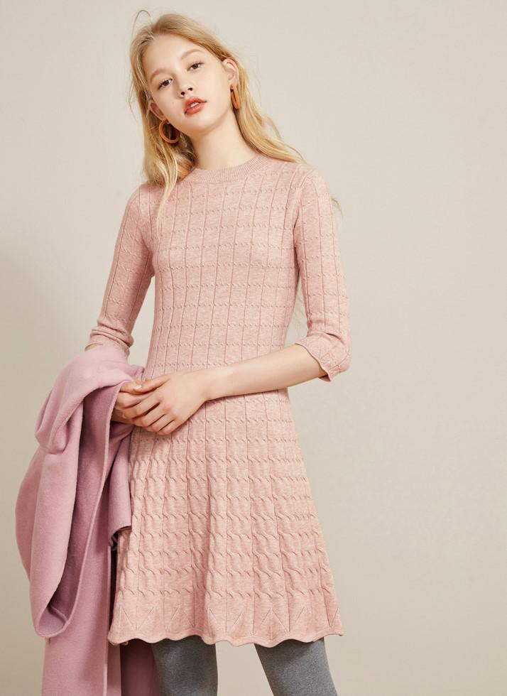 时尚气质显瘦针织百搭连衣裙女,针织连衣裙让你的秋冬造型更优雅