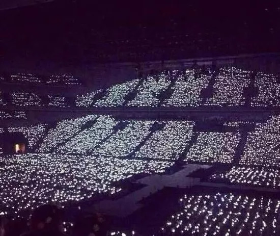 明星应援粉头赚大钱,粉丝经济的时代的到来