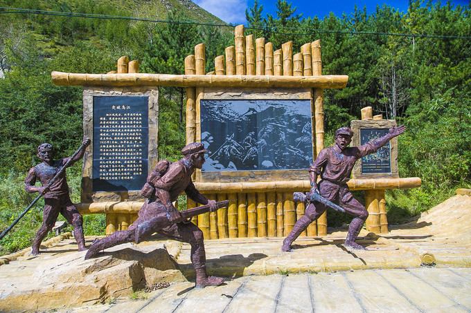 固原六盘山，毛主席说不到长城非好汉，此长城不是彼长城