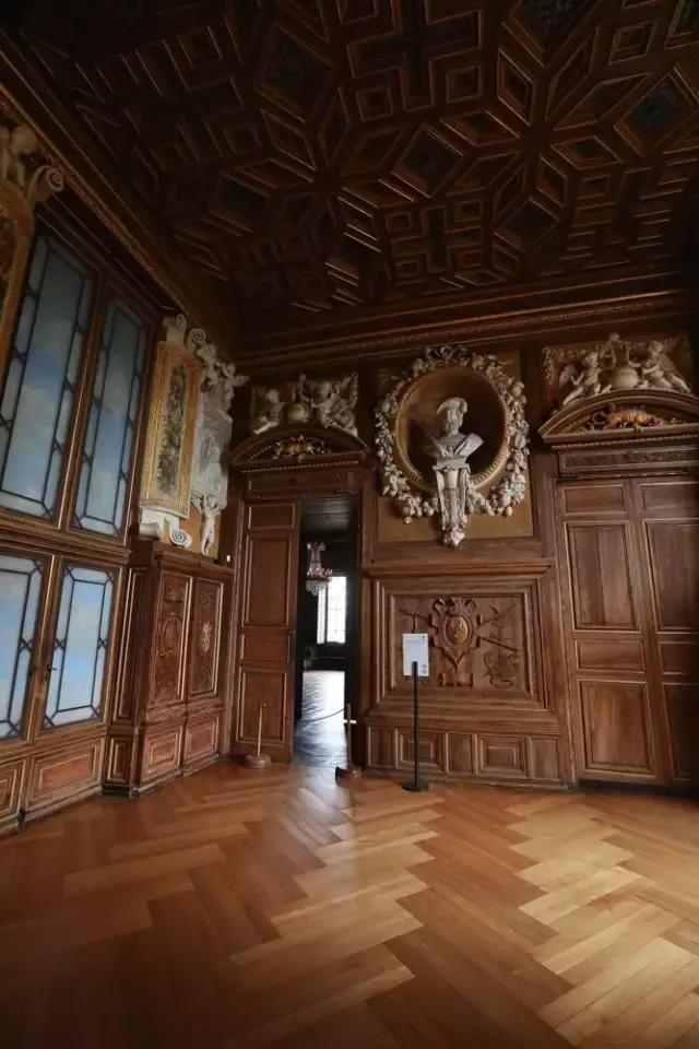 生活在别处完整版歌曲,生活在别处完整版