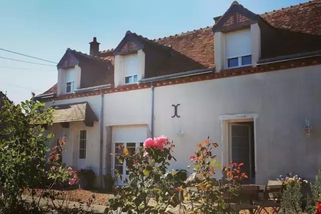 生活在别处完整版歌曲,生活在别处完整版