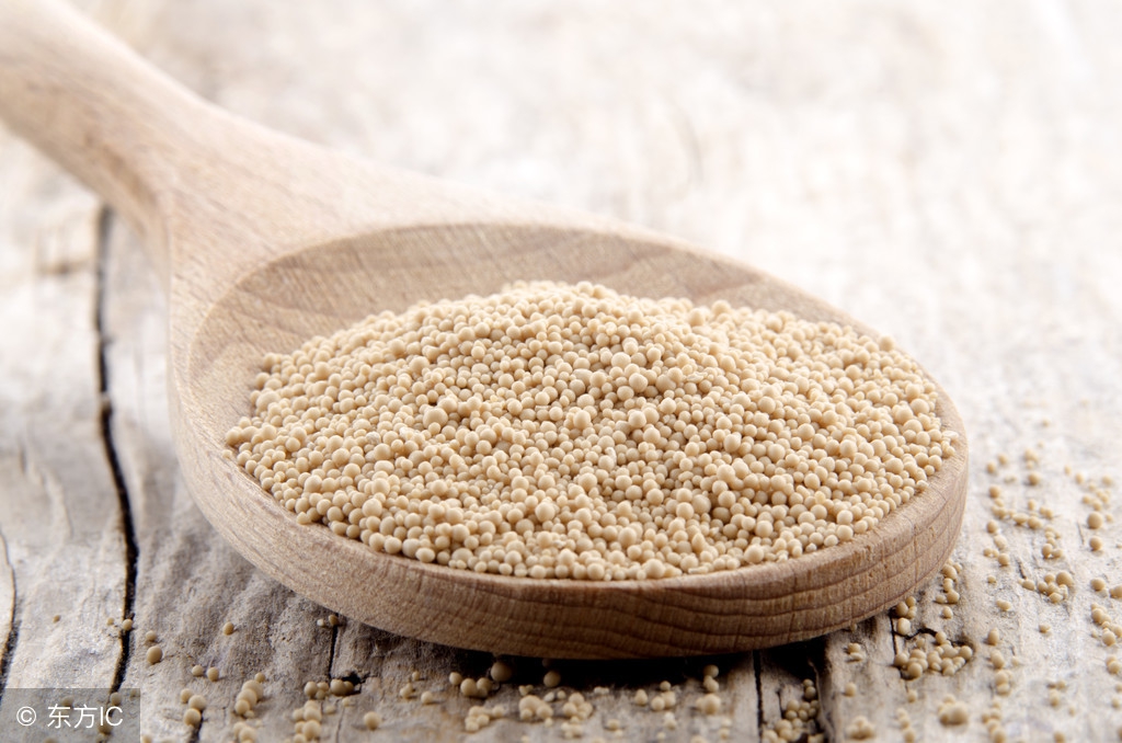 为什么面包店的面包又软又白,面包店松软的面包是怎么做出来的