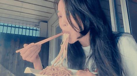 中餐厅2舒淇吃饭视频,舒淇吃面条