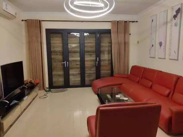 山竹登陆首日自救辟谣与全城戒备,风王山竹什么时候停运