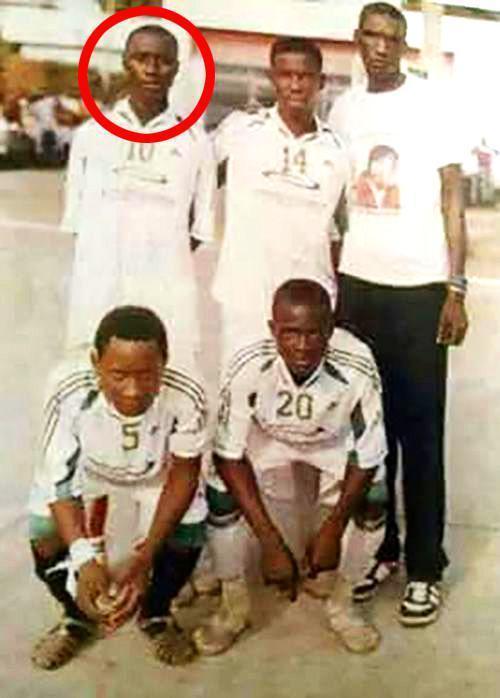 他在垃圾堆里出生成长，从小踢废弃物长大，如今却成杰拉德接班人