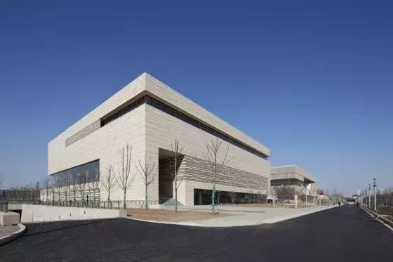 天津中华剧院演出信息,坐地铁去看天津滨湖剧院