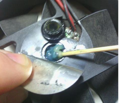 电脑温度高cpu掉帧,电脑cpu温度过高怎么快速解决