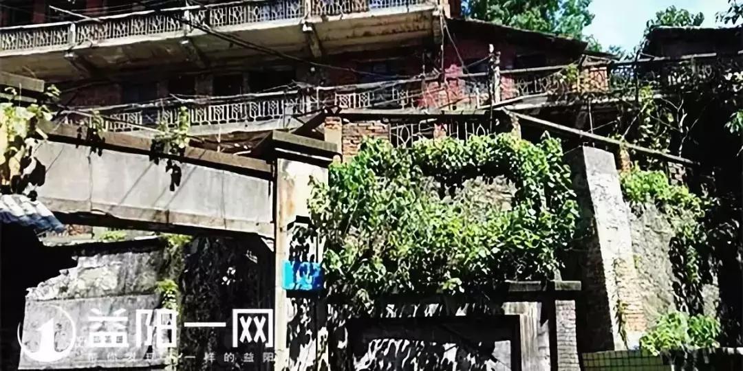 当益阳的跑马楼慢慢消失，你还记得那餐“鳝鱼炒肉”痛不痛吗