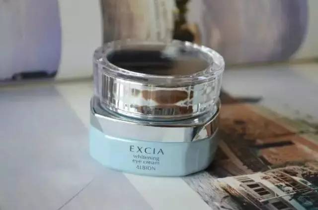 推荐一款好用的眼霜或者眼膜,值得回购的眼膜