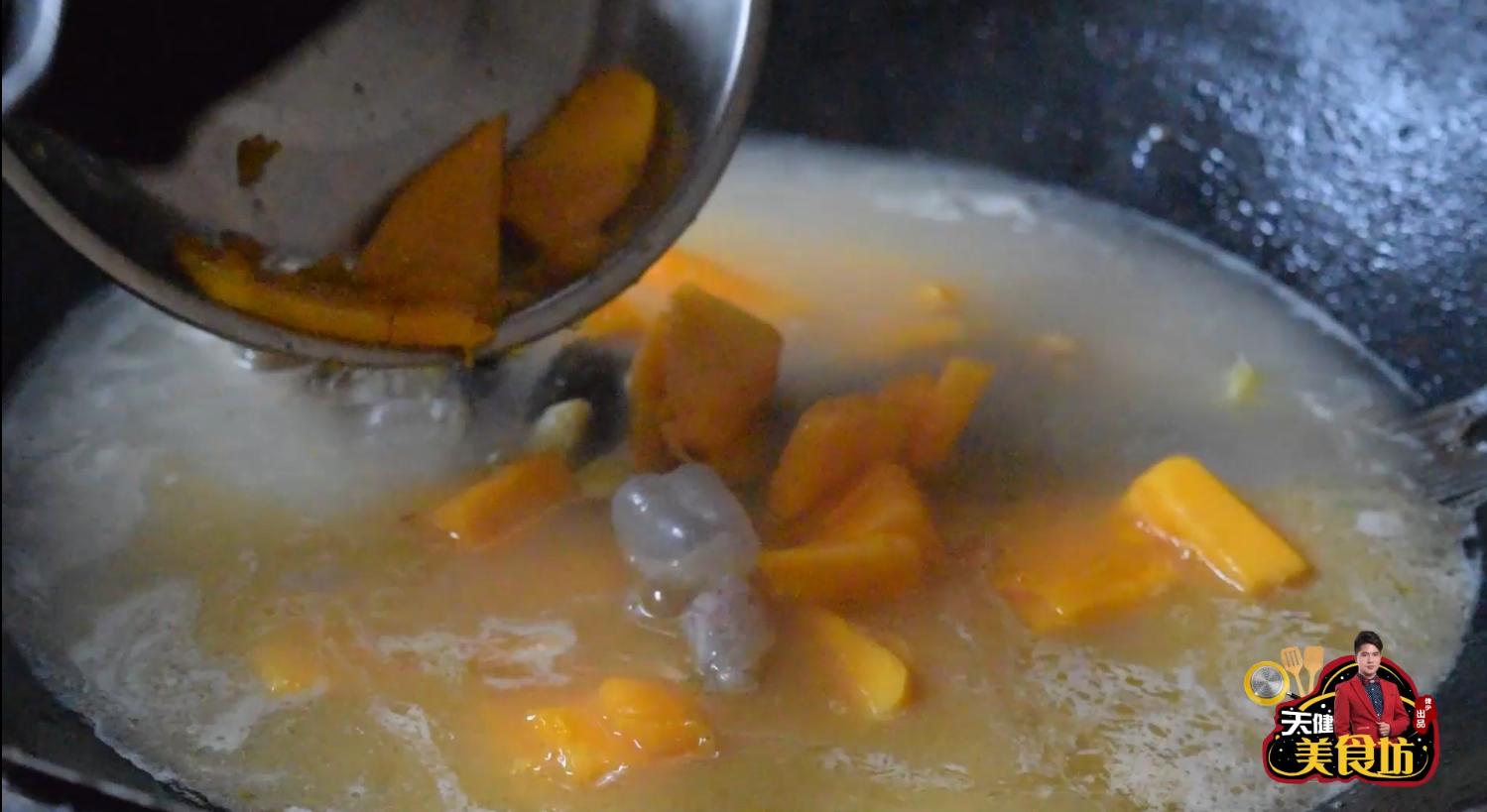 爱吃鱼的一定要收藏鲫鱼,一道营养美味的鲫鱼汤分享给大家